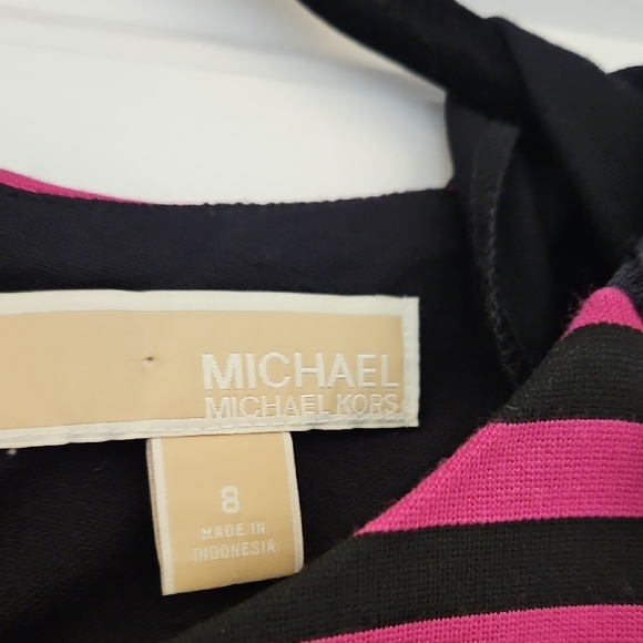 Michael Kors Fuchsia and Black Long Sleeve Dress - Picture 2 of 6